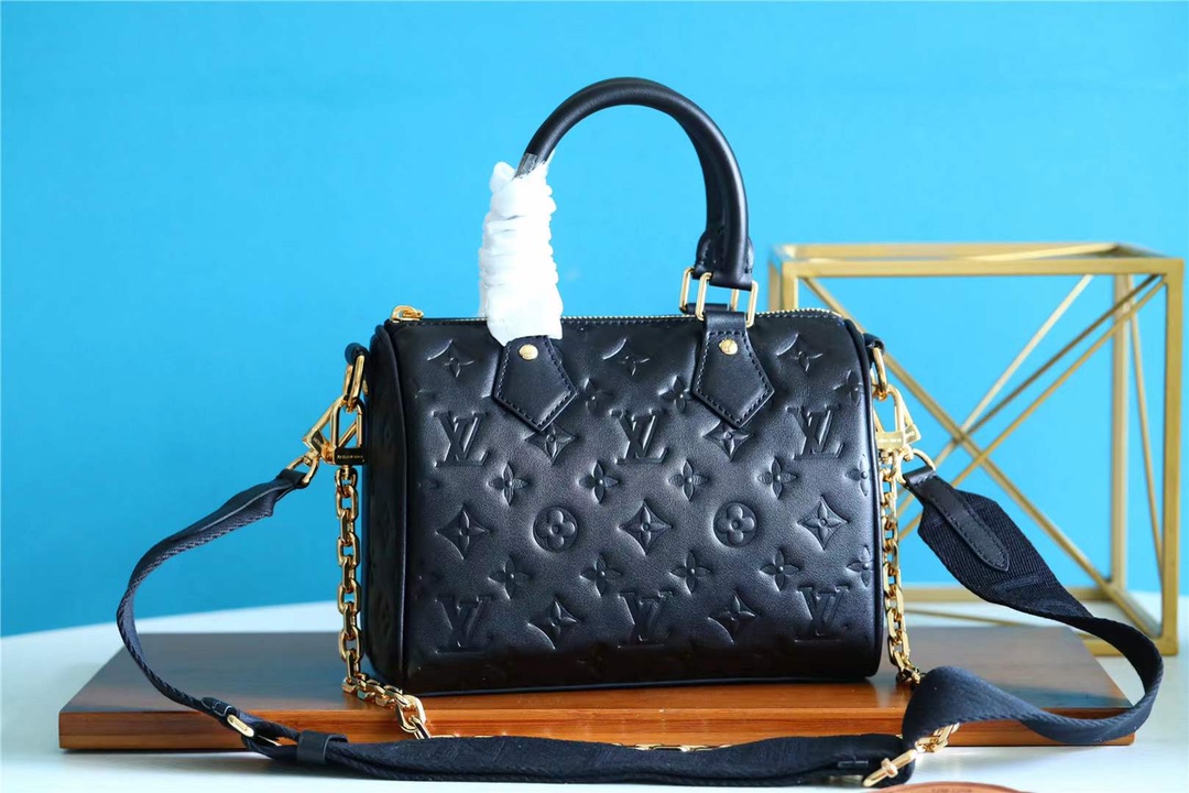 Are you looking for
 Louis Vuitton LV Speedy Bags Handbags Luxury Shop
 Women Empreinte​ Fashion Chains M58631