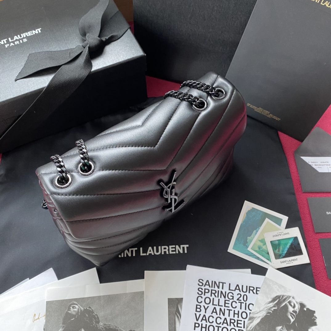 Saint Laurent #𝙇𝙤𝙪𝙇𝙤𝙪 版本【 全套包装】一直被大家追问这个款式的小号什么时候