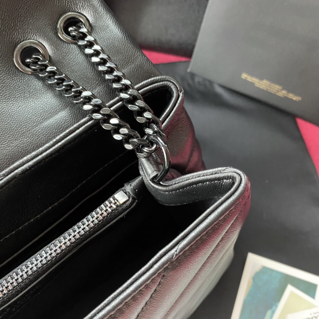Saint Laurent #𝙇𝙤𝙪𝙇𝙤𝙪 版本【 全套包装】一直被大家追问这个款式的小号什么时候
