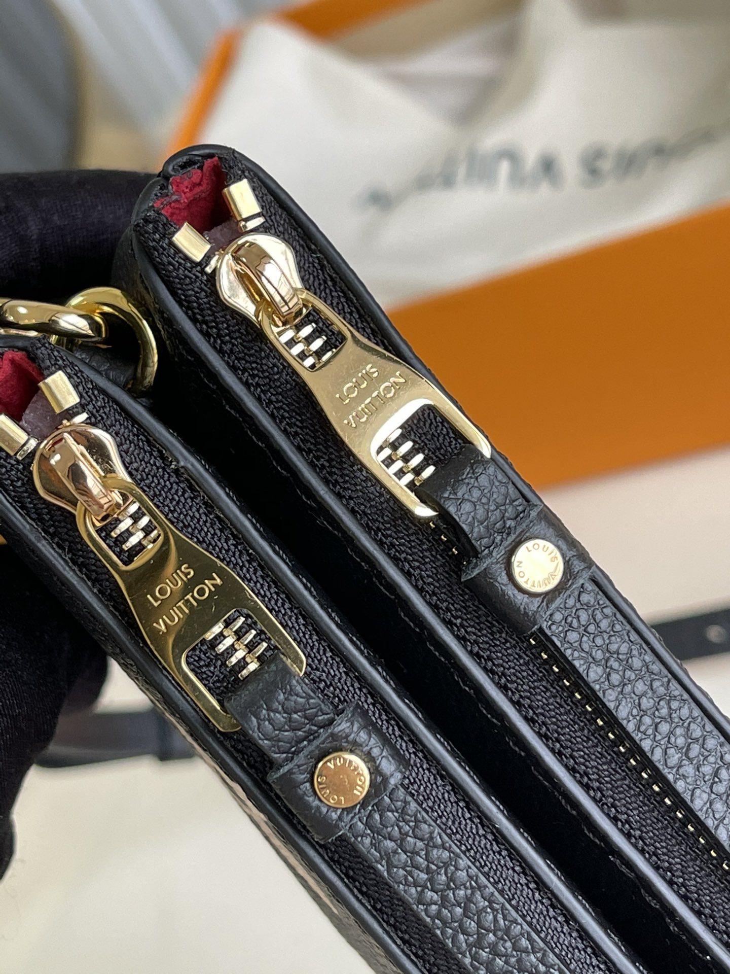 Louis Vuitton Haute Couture Classic Luxury Handbag Shoulder Crossbody 6