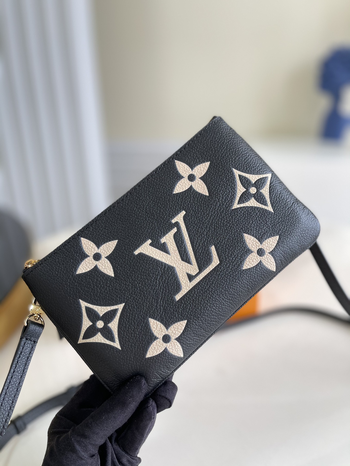 Louis Vuitton Haute Couture Classic Luxury Handbag Shoulder Crossbody 2
