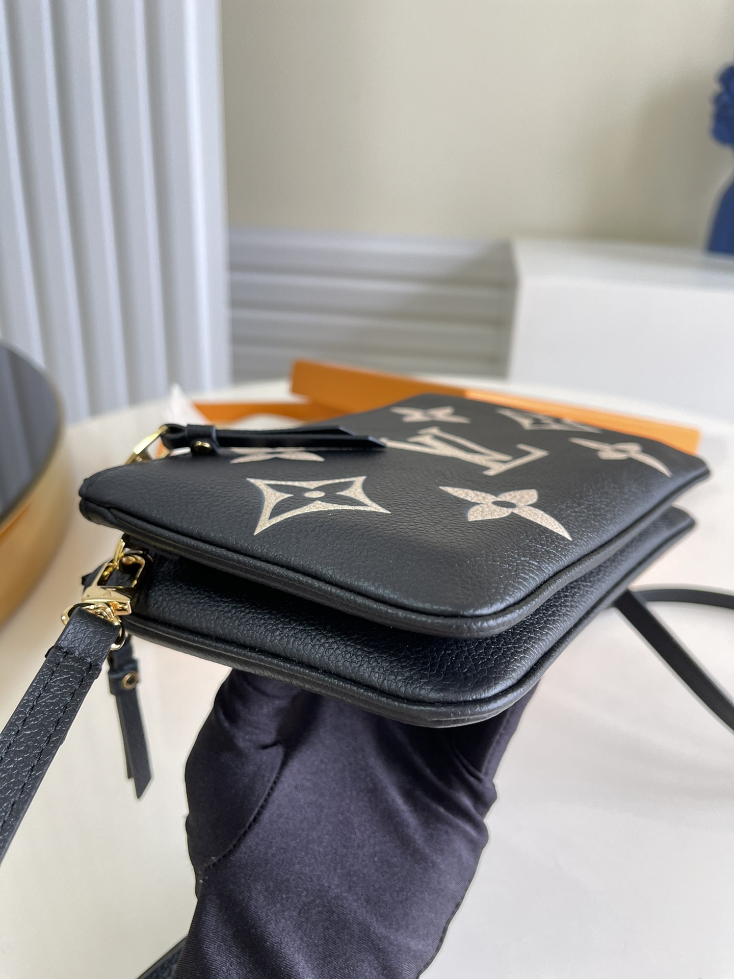 Louis Vuitton Haute Couture Classic Luxury Handbag Shoulder Crossbody 4