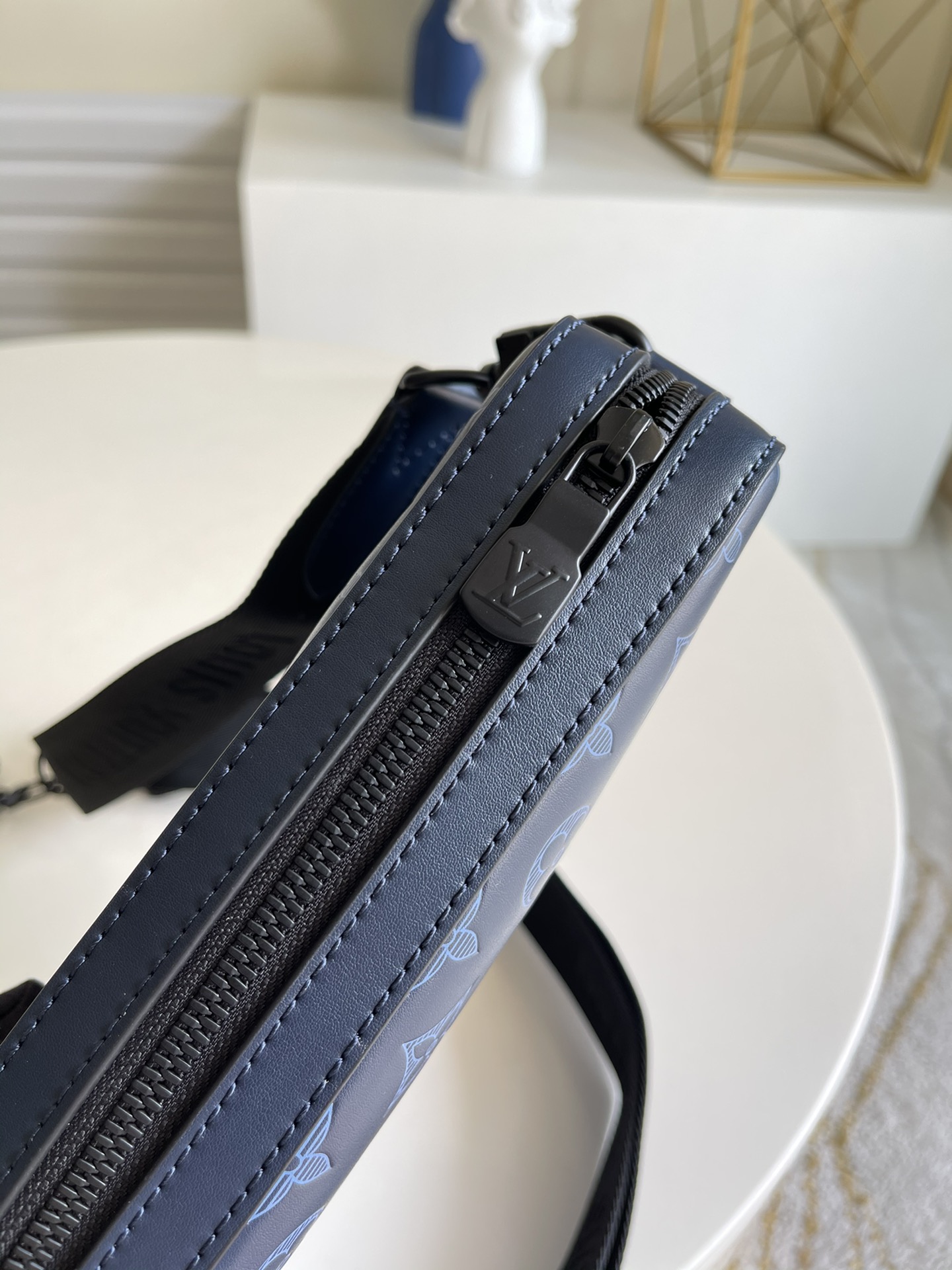 Louis Vuitton LV Duo Messenger邮差包 M45730