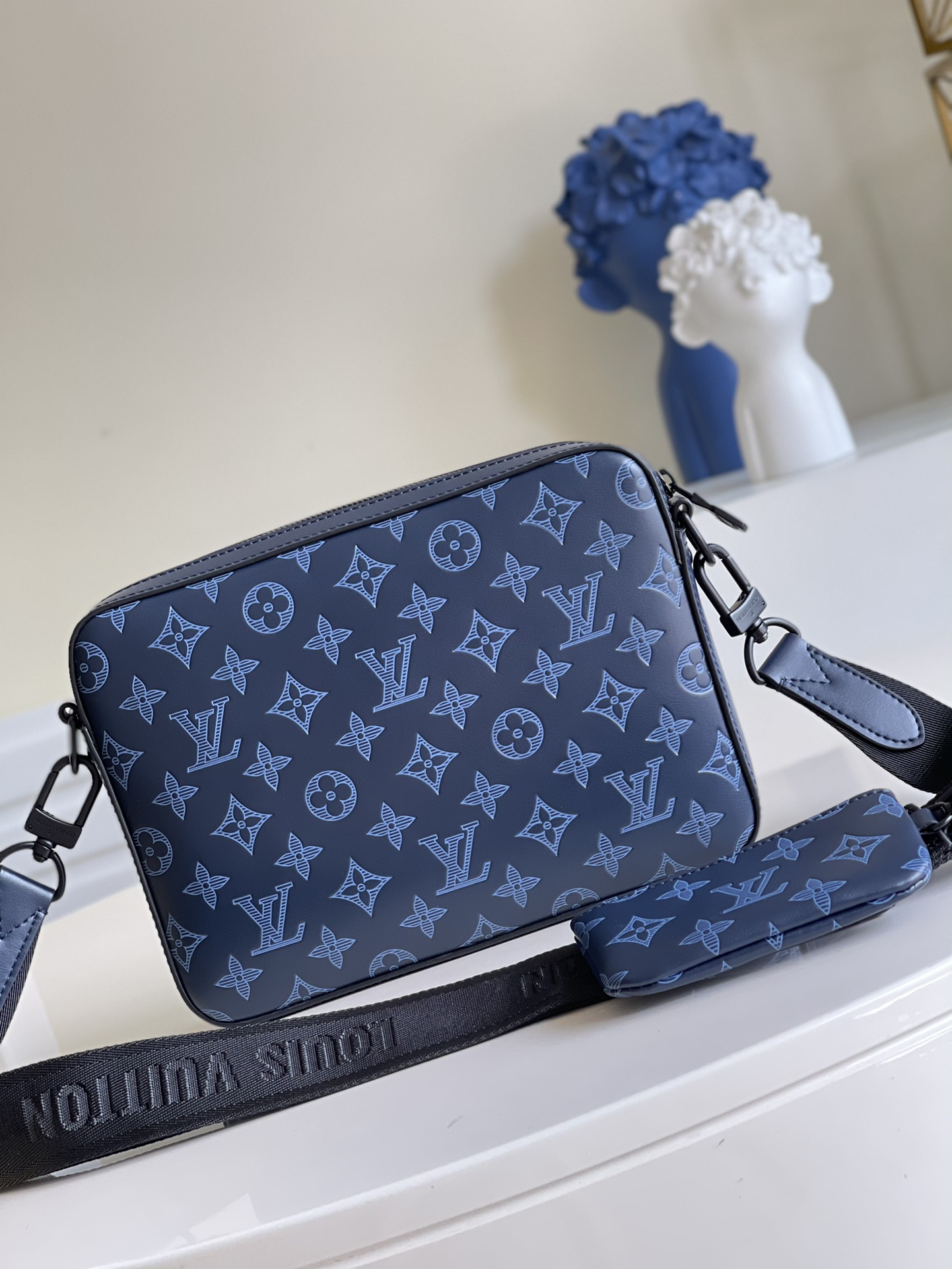 Louis Vuitton LV Duo Messenger邮差包 M45730