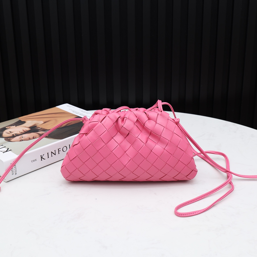 Bottega Veneta Pouch Bag Large Intrecciato Drawstring Crossbody