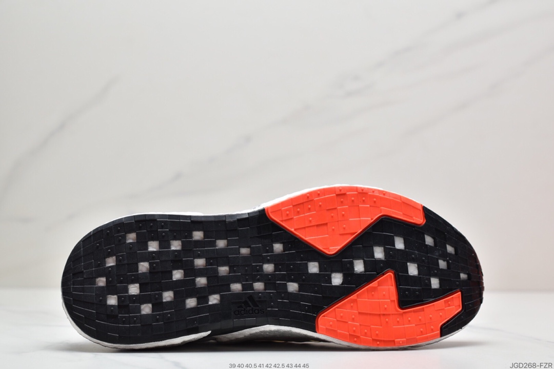 190 阿迪达斯 adidas Boost X9000L4 系列款式整体造型极具速度感 FW8405