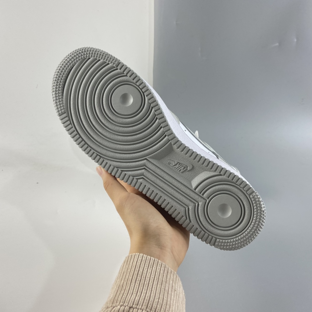 P220 NIKE Air Force 1 空军一号低帮运动休闲板鞋 AA1726-201