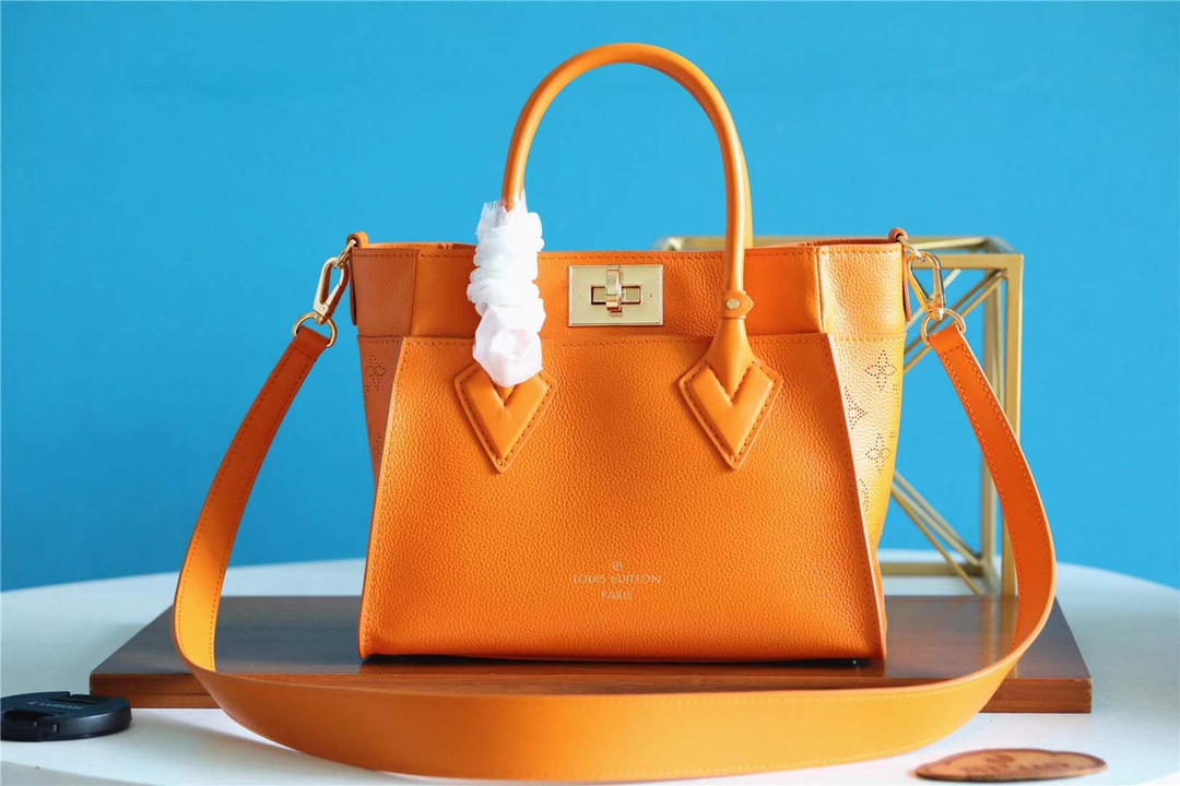 Louis Vuitton LV On My Side Bags Handbags Best knockoff
 Calfskin Cowhide M57730