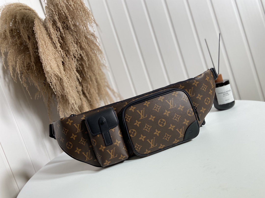 Louis Vuitton LV Christopher Sale
 Belt Bags & Fanny Packs M45337