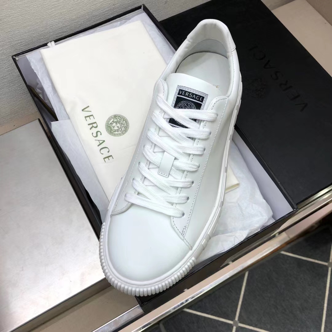 Versace White Leather Sneakers - Classic Style, Premium Quality, Comfort Fit 4 i1622360681 3903 2
