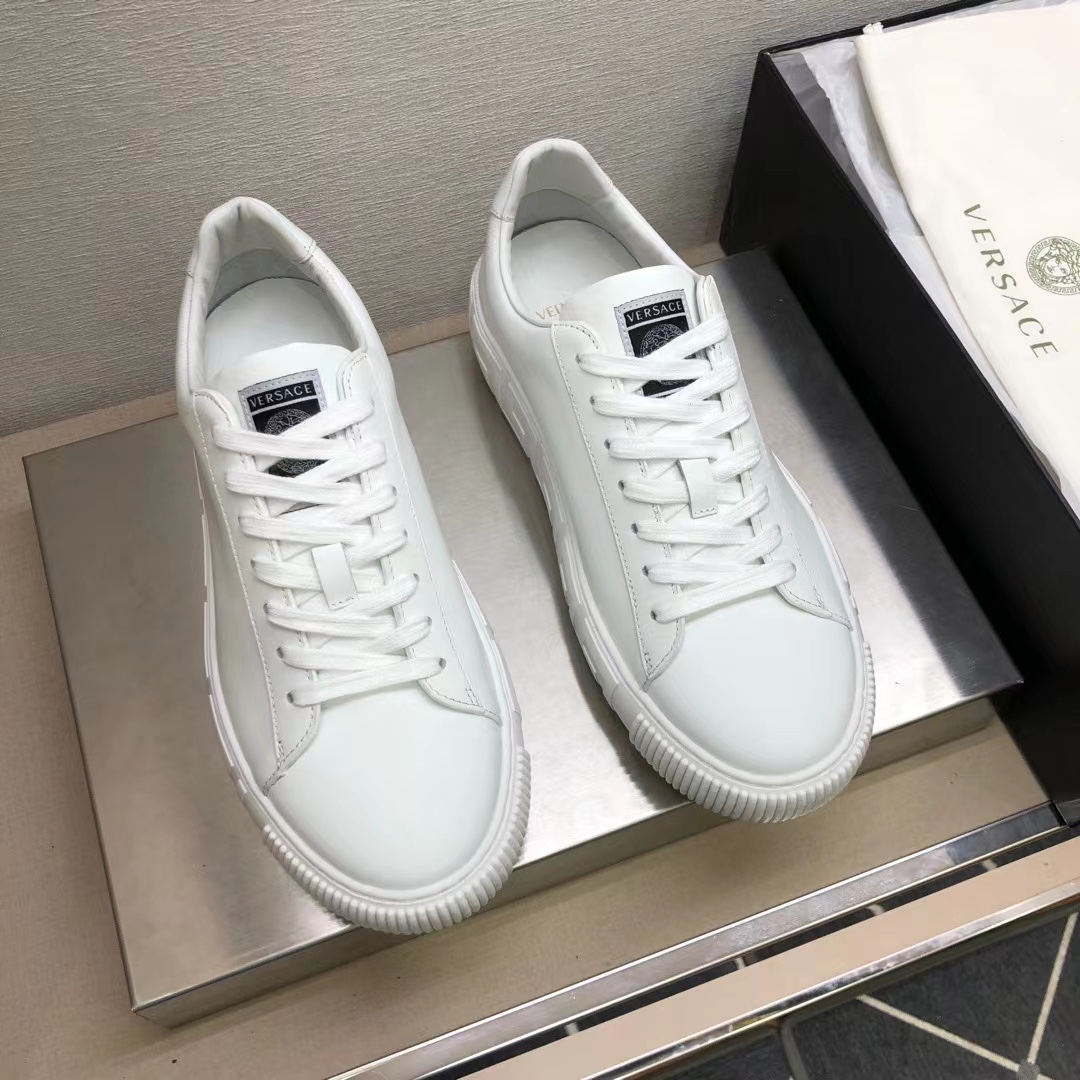 Versace White Leather Sneakers - Classic Style, Premium Quality, Comfort Fit 2 i1622360681 4993 0