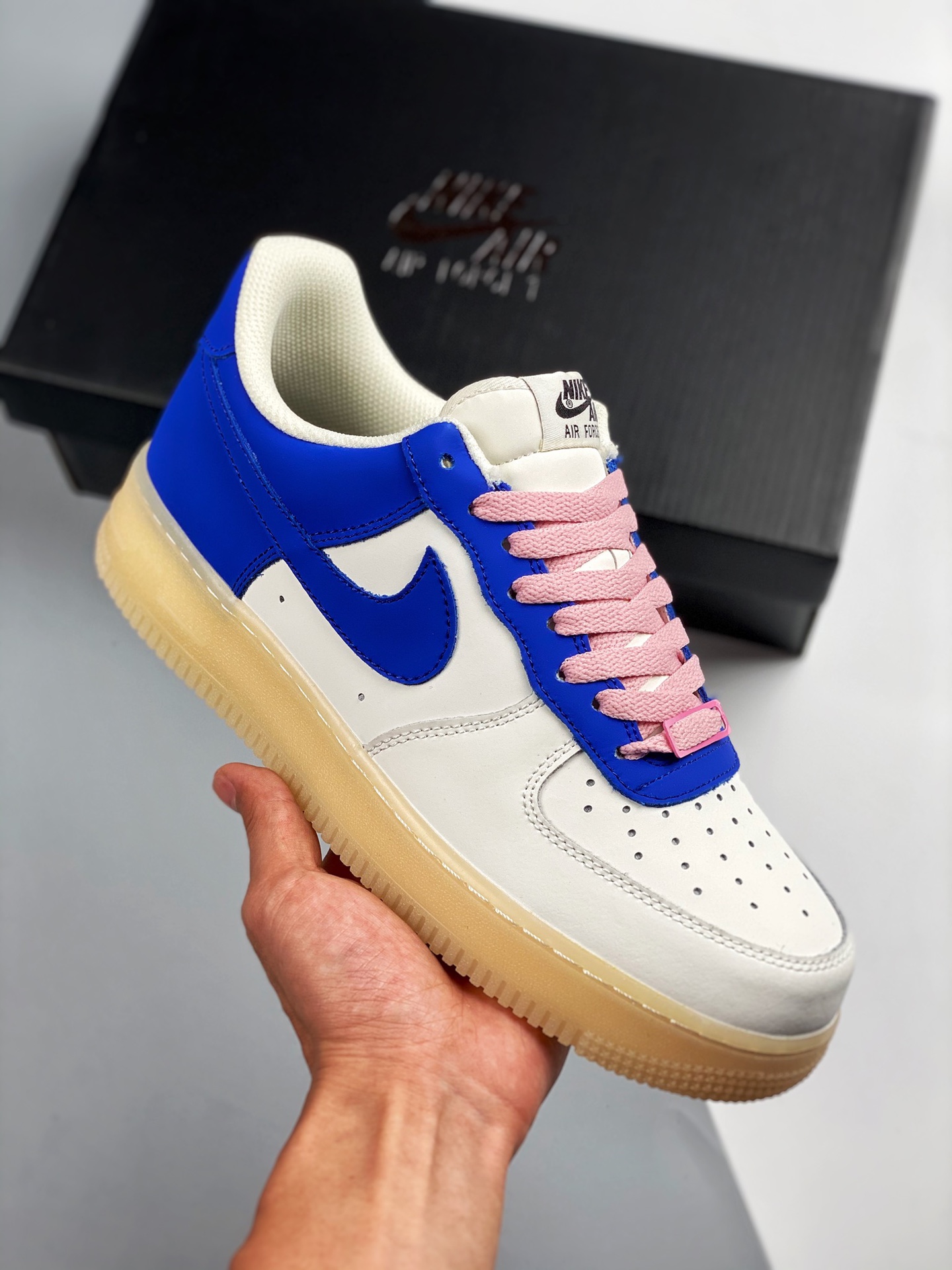 Air Force 1 '07 azul y rosa rayo, horma y plantilla originales, auténtica silueta Air Force, enfocado en el canal de ex…