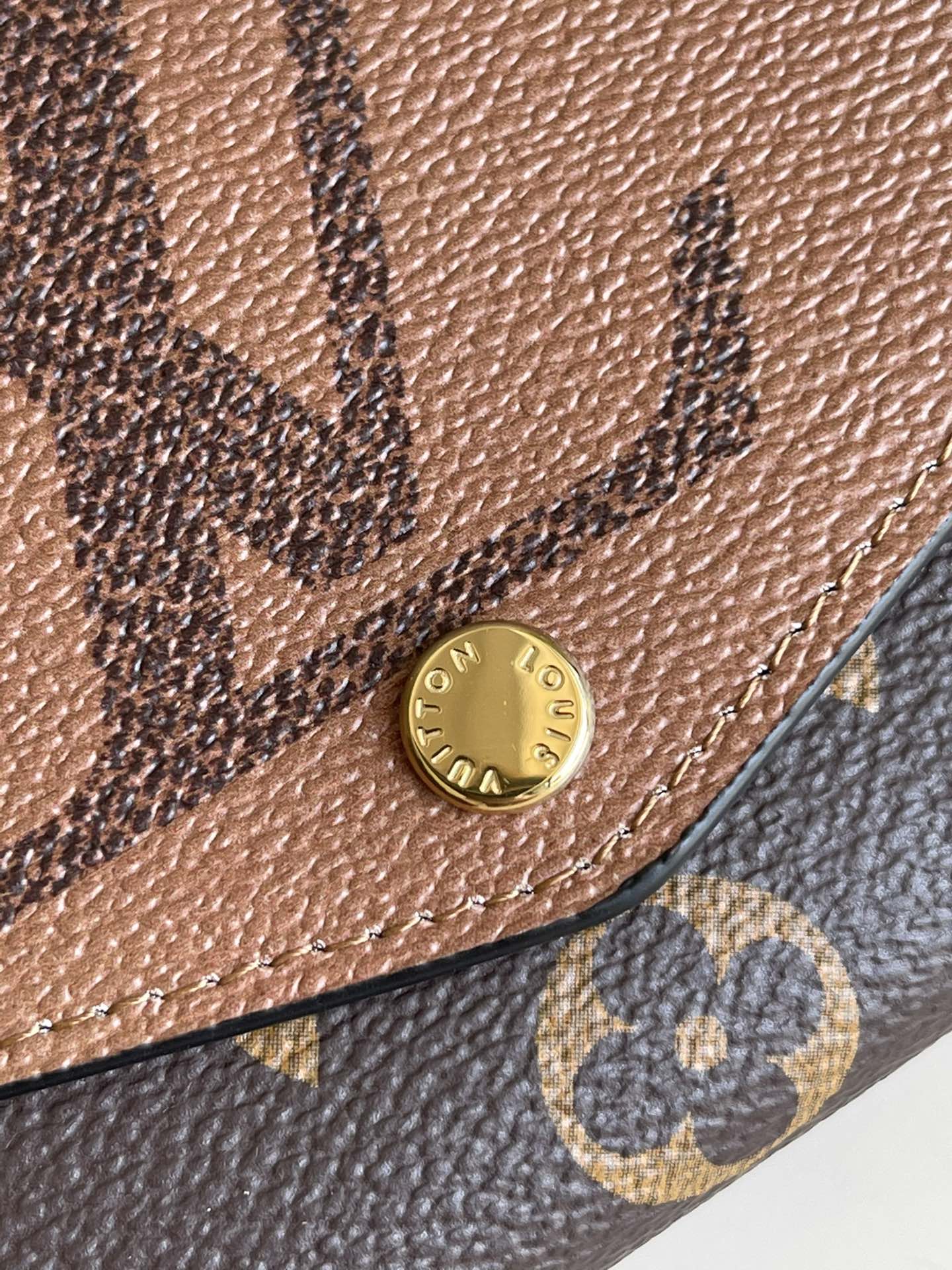 Louis Vuitton Haute Couture Classic Luxury Handbag Shoulder Crossbody 4