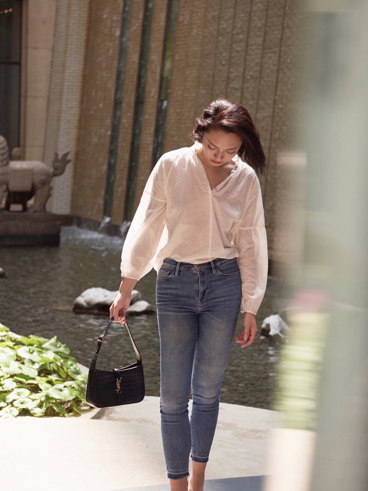 Saint laurent Ysl LE 5 À 7 鳄鱼纹腋下包 657228黑色