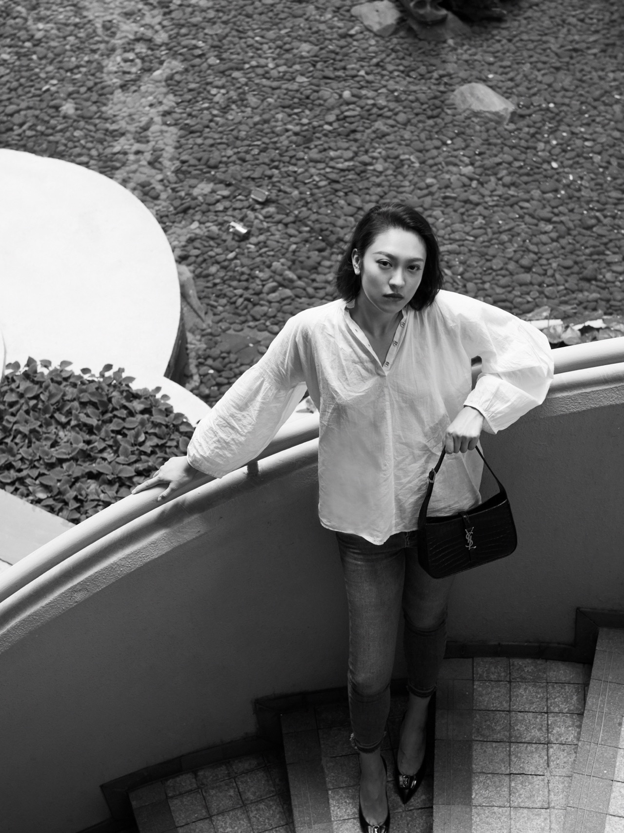 Saint laurent Ysl LE 5 À 7 鳄鱼纹腋下包 657228黑色