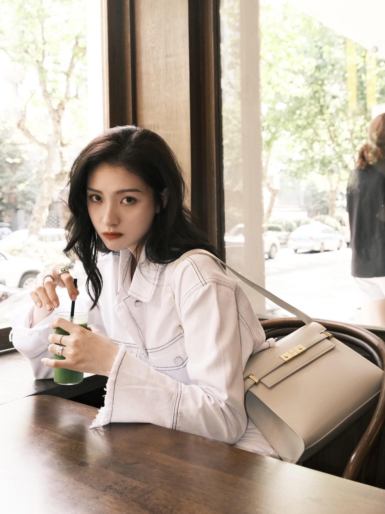 Ysl 𝑴𝒂𝒏𝒉𝒂𝒕𝒕𝒂𝒏 29CM曼哈顿法棍包 579271白色牙签纹金扣