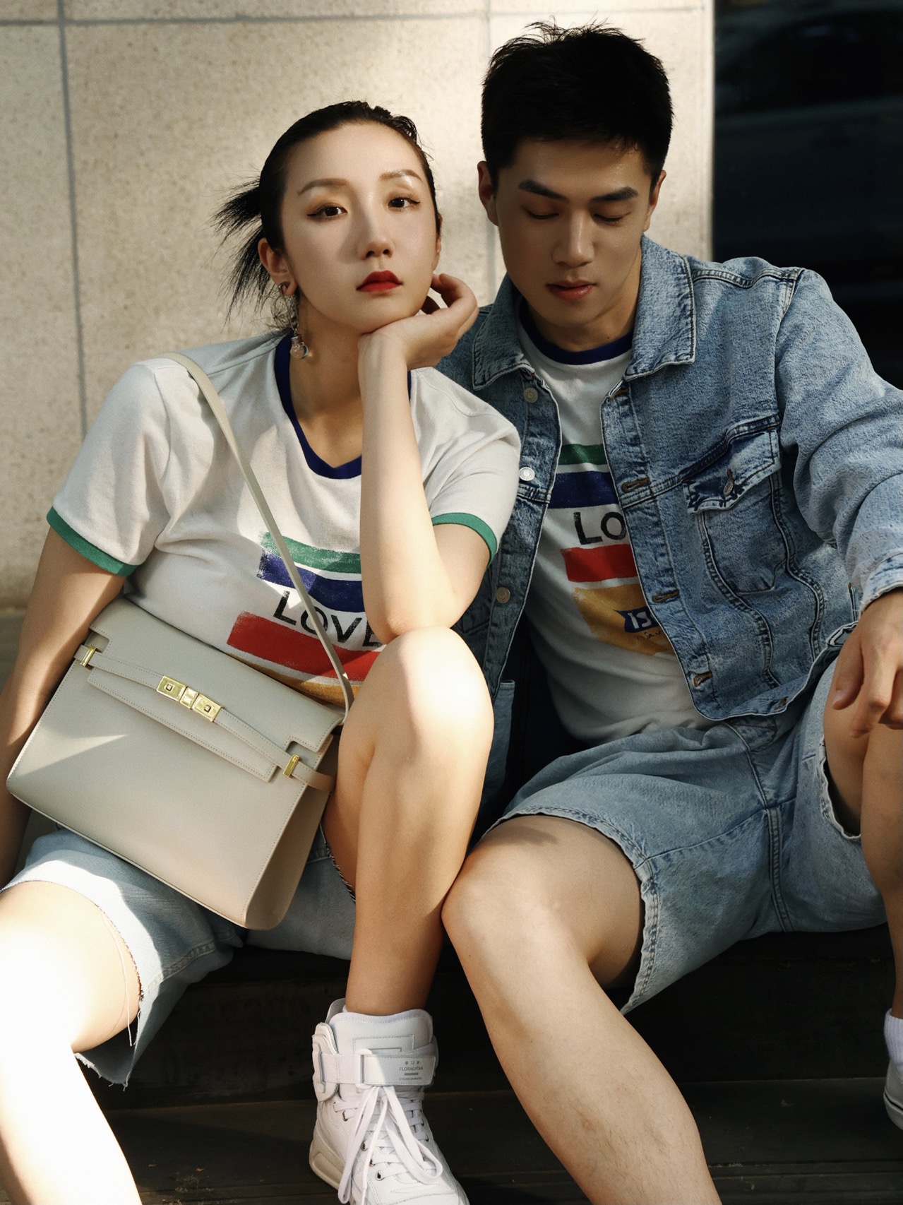 Ysl 𝑴𝒂𝒏𝒉𝒂𝒕𝒕𝒂𝒏 29CM曼哈顿法棍包 579271白色牙签纹金扣