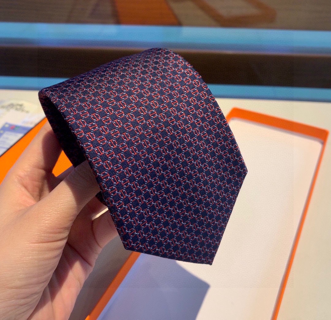 特价特 领带新款出货啦‼️‼️爱马仕男士新款领带系列👔👔，让男士可以充分展示自己个性。100%顶级斜纹真