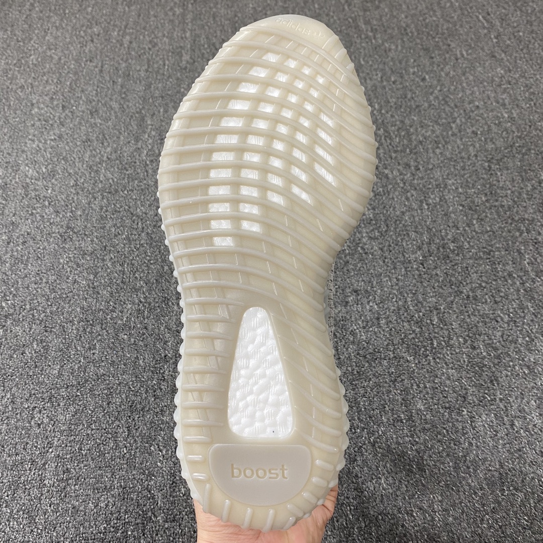 Yeezy350尾灯尺码36-48总