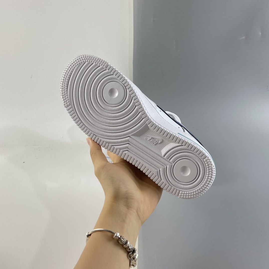 P200 NIKE Air Force 1 空军一号低帮运动休闲板鞋 DC8188-100