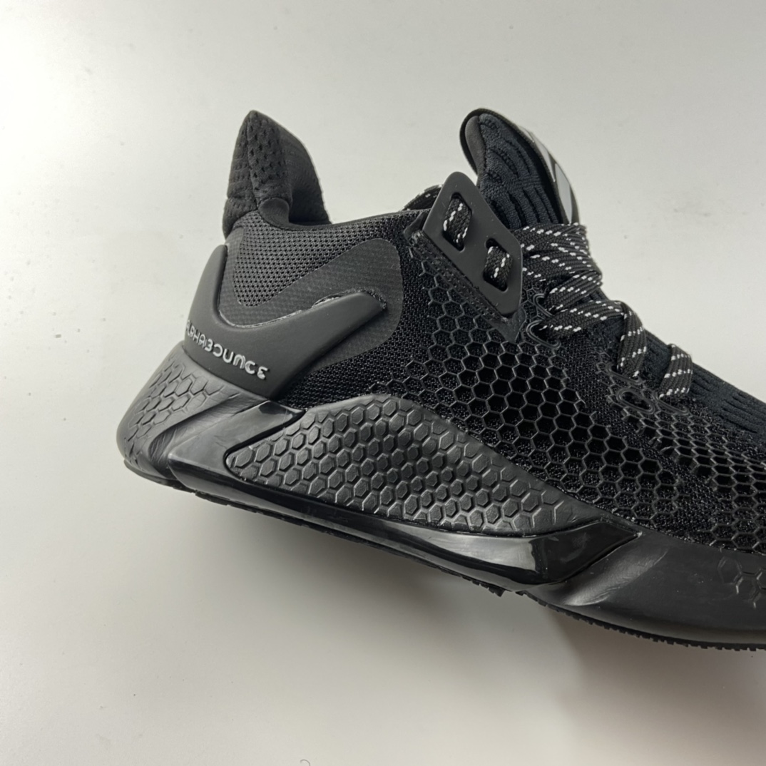 P180 AD AlphaBounce Beyond M 阿尔法网面休闲跑步鞋 CG5586