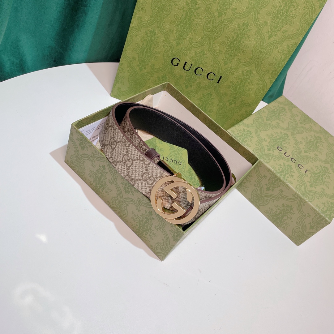 Gucci3.7高级人造帆布双面印花双面使用配旋转扣一侧为GucciSignature皮革反面一侧为单色