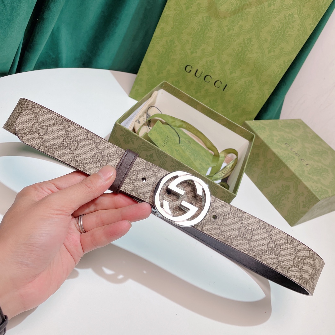 Gucci3.7高级人造帆布双面印花双面使用配旋转扣一侧为GucciSignature皮革反面一侧为单色