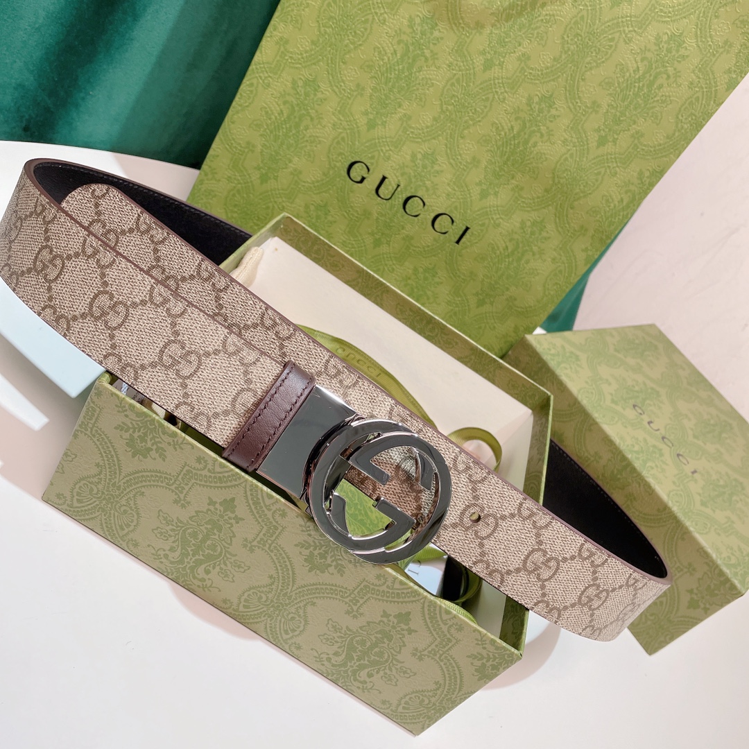 Gucci3.7高级人造帆布双面印花双面使用配旋转扣一侧为GucciSignature皮革反面一侧为单色