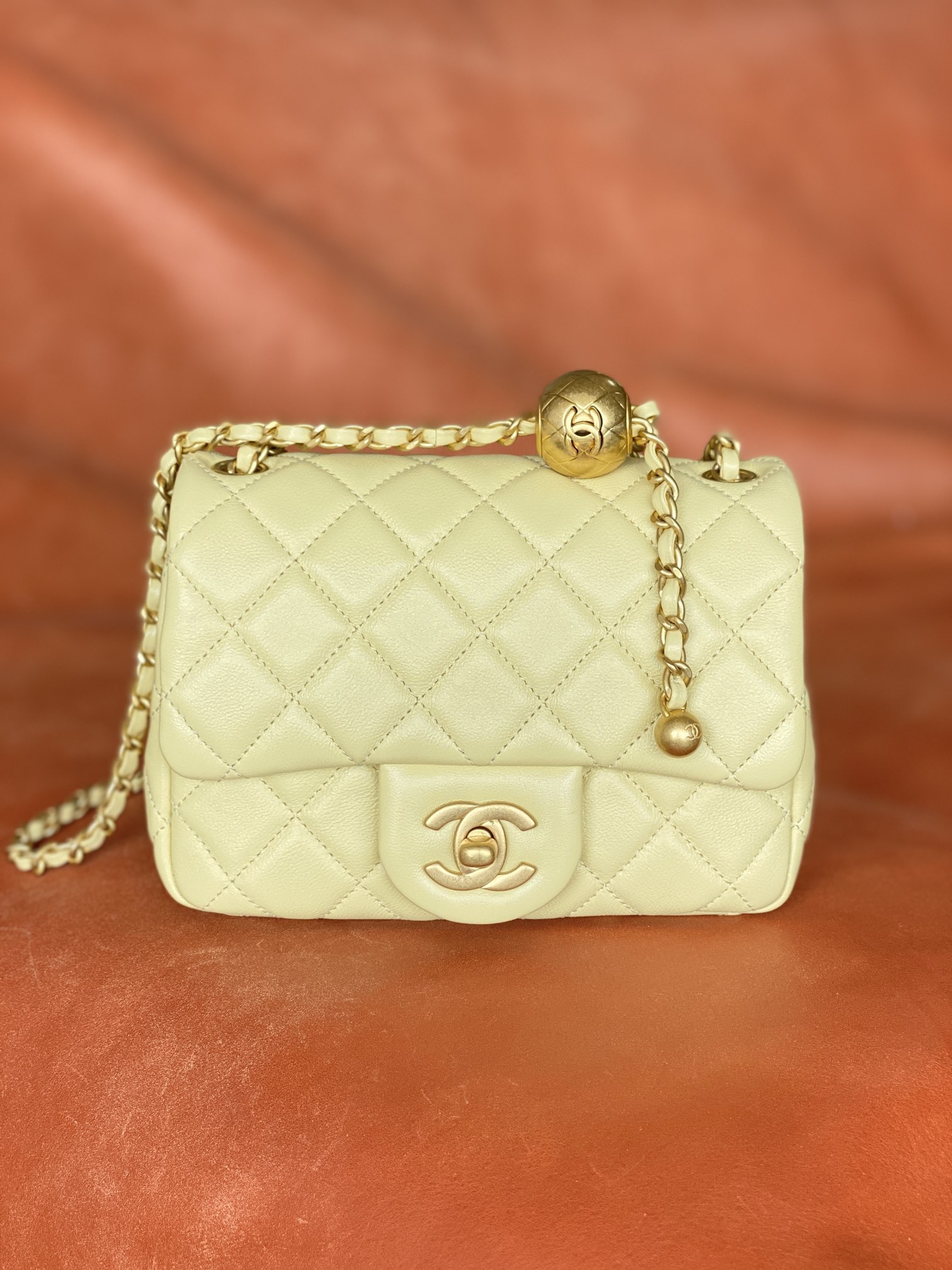CHANEL Enamel Pearl Coco Chanel Bag Charm Gold 244472