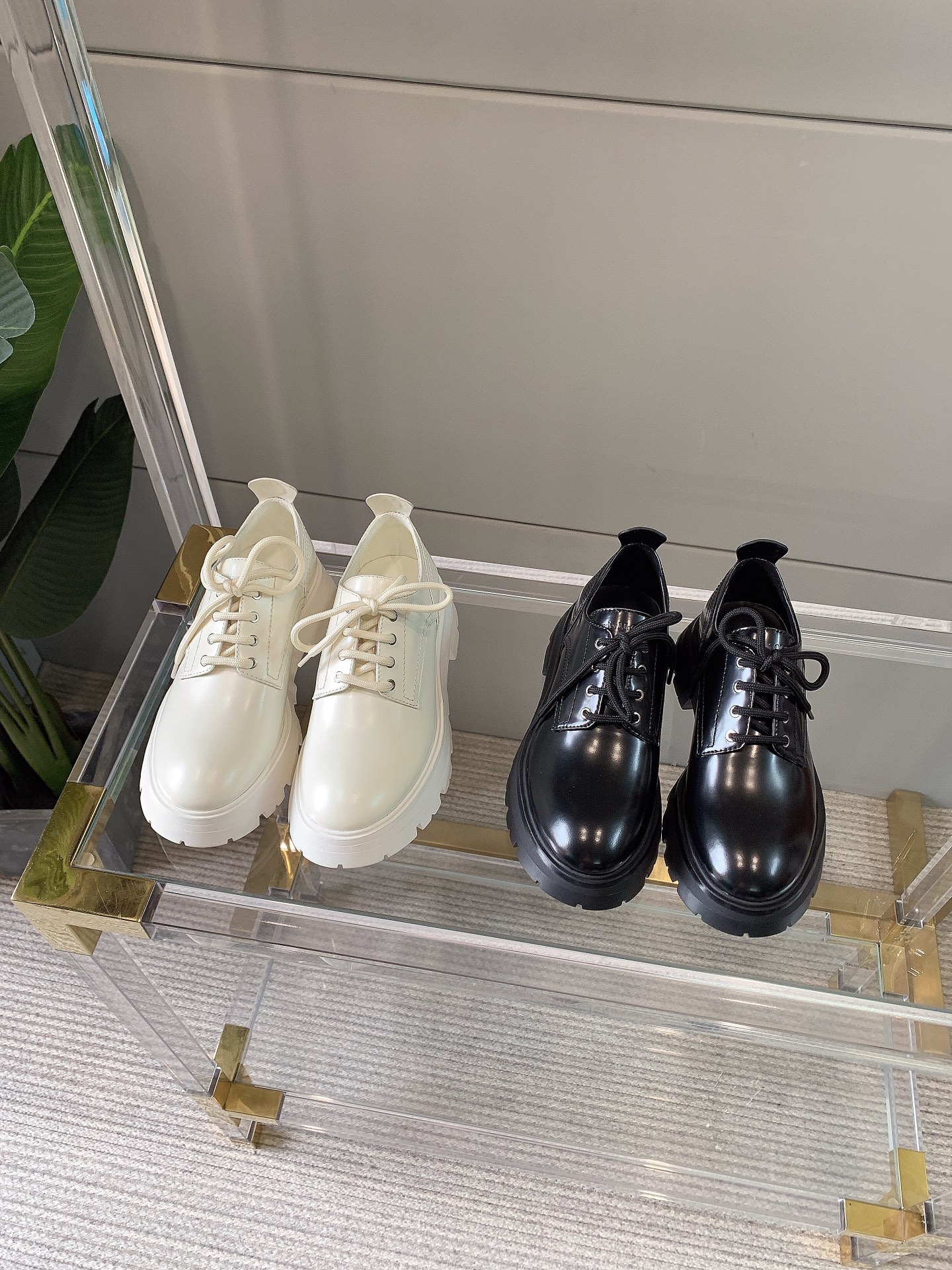 [McQueen Women