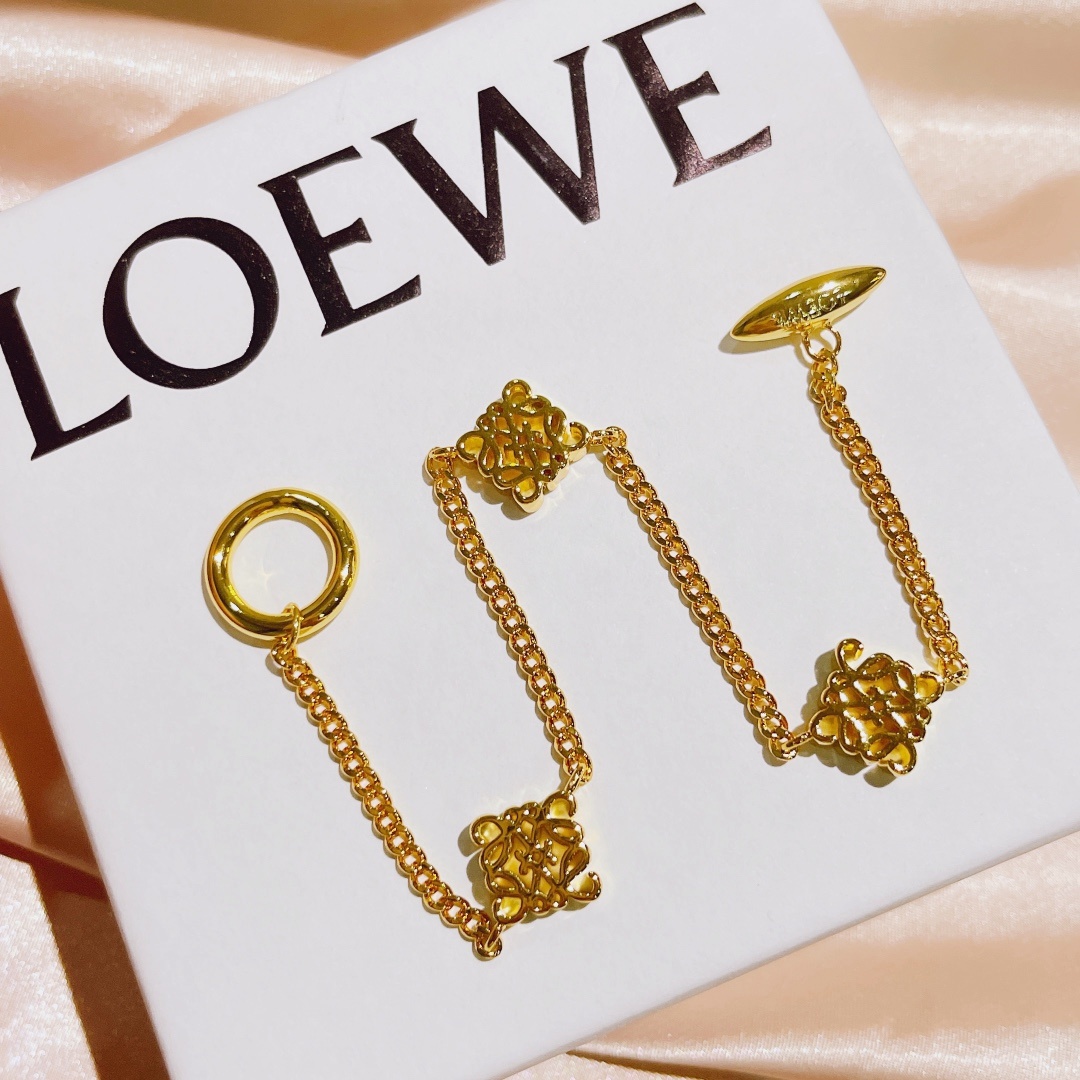 AA622LOEWE菱形手链第一眼看