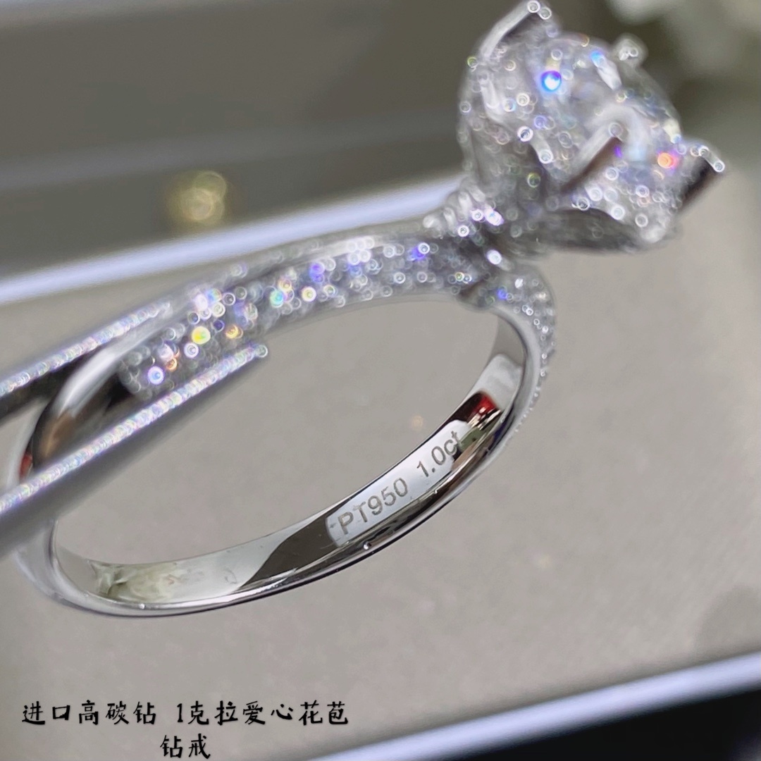 进口高碳钻码数678新款1克拉花苞钻