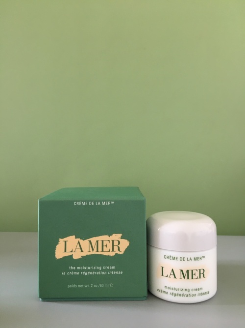 La Mer Moisturizing Cream: Revitalize and Hydrate Your Skin (60ml) 1 La Mer Moisturizing Cream: Revitalize and Hydrate Your Skin (60ml)