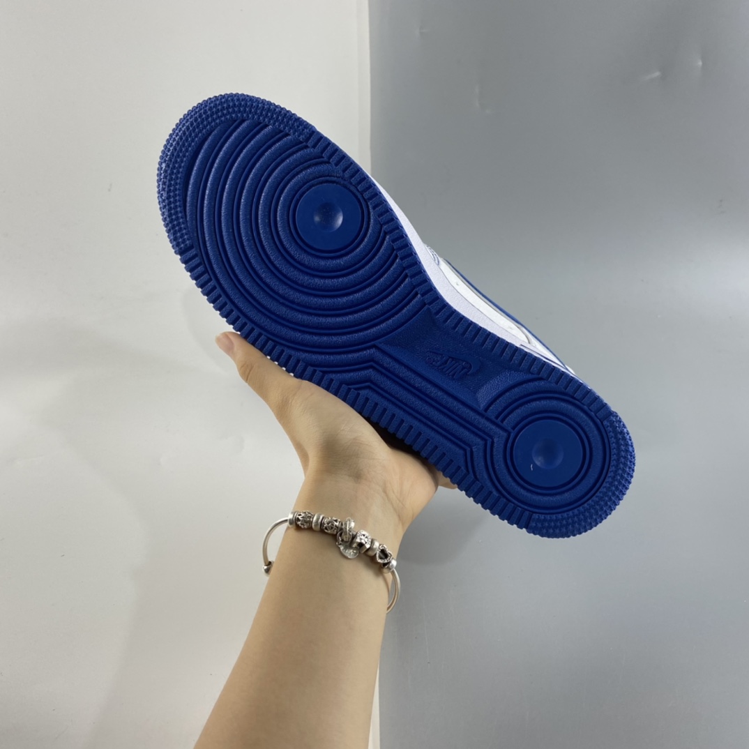 P200 NIKE Air Force 1 空军一号低帮运动休闲板鞋 CK7213-104