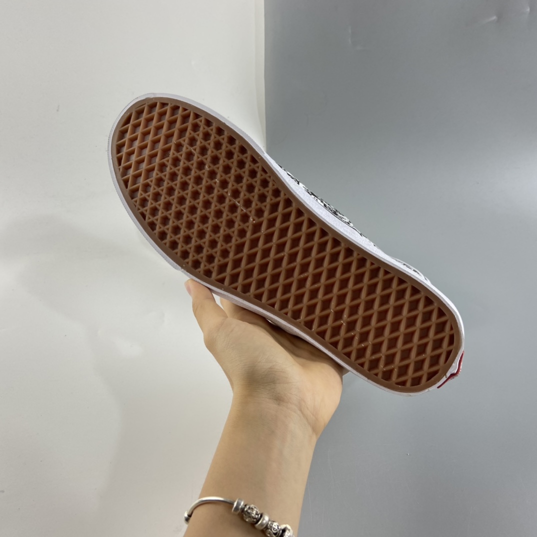P150 Vans Authentic  黑白涂鸦印花 VN0A2Z518G