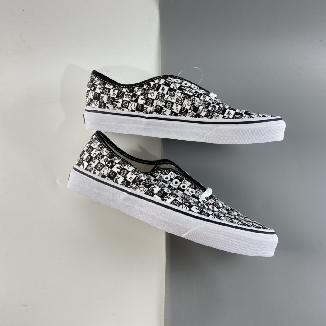P150 Vans Authentic  黑白涂鸦印花 VN0A2Z518G