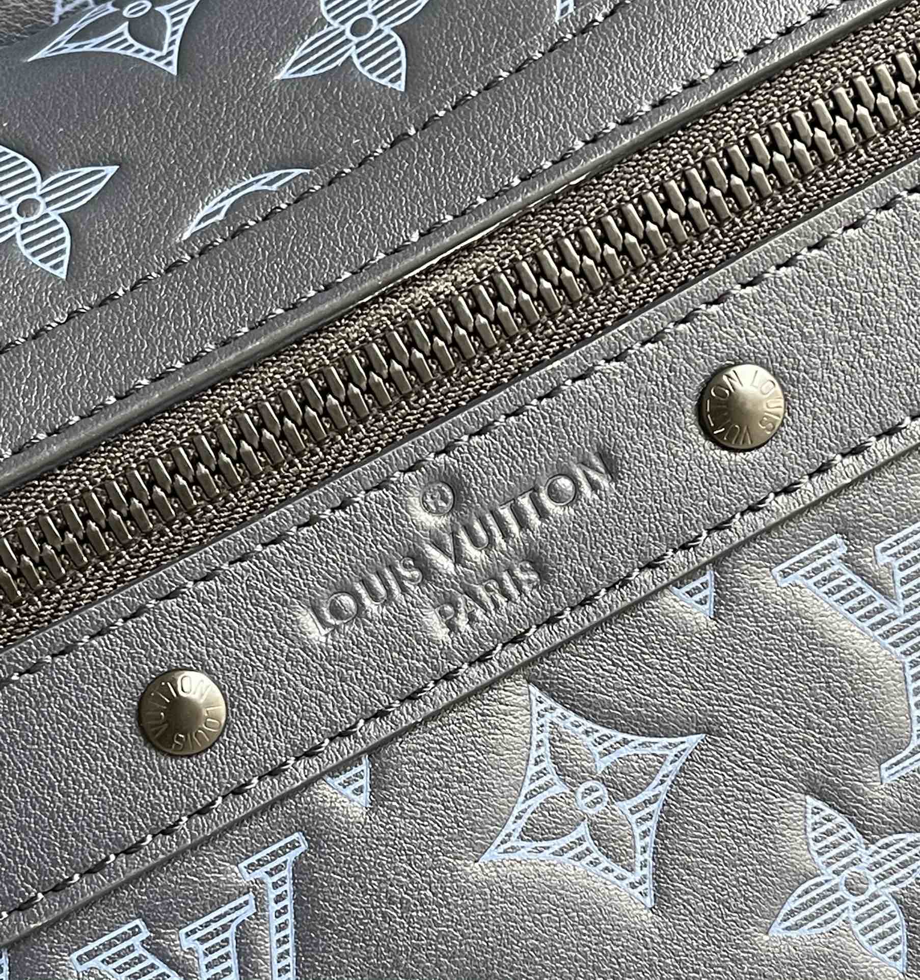 Louis Vuitton LV Sprinter 双肩包 M45728