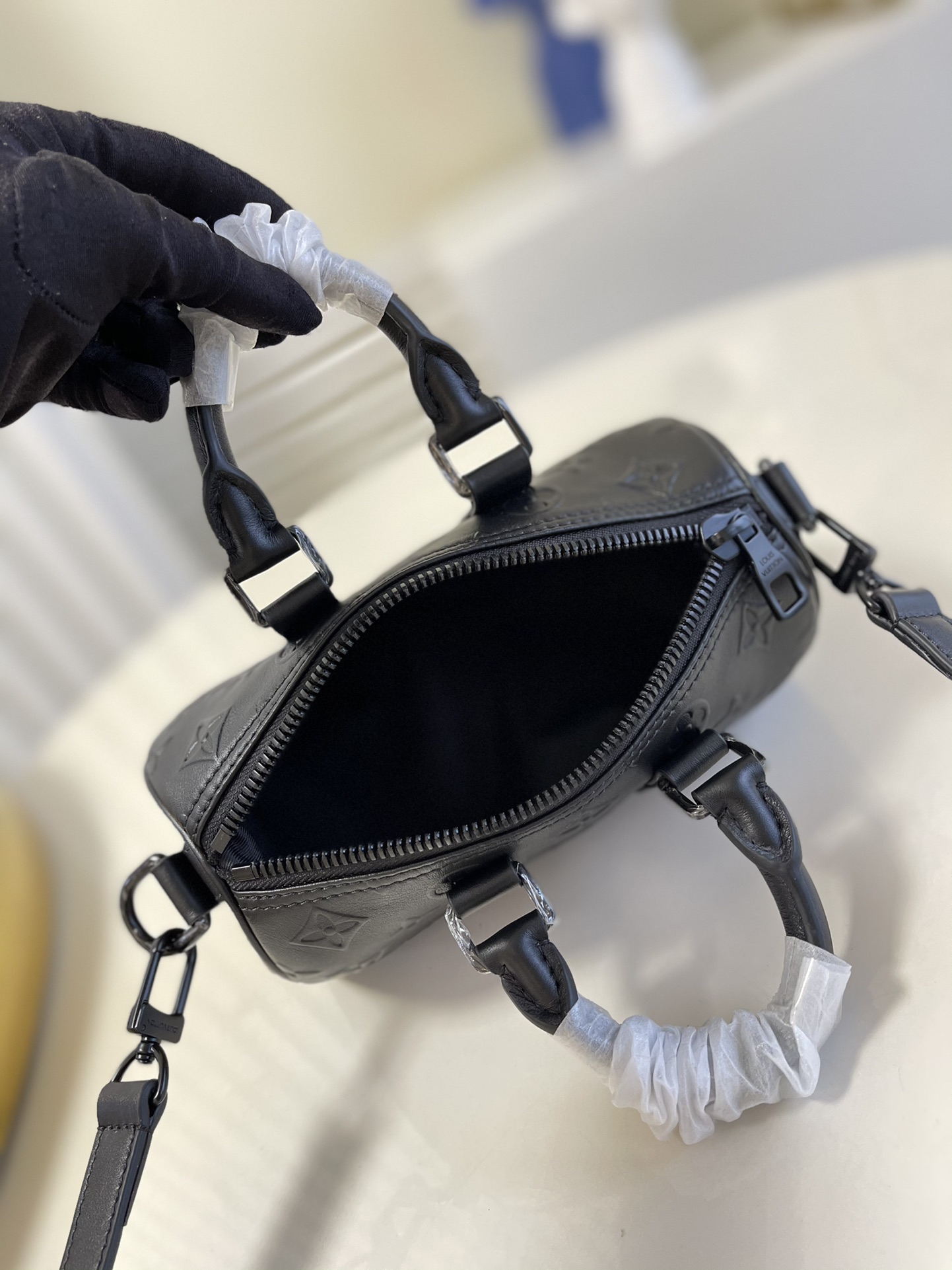 Louis Vuitton LV Keepall XS 斜挎包 M57960黑色