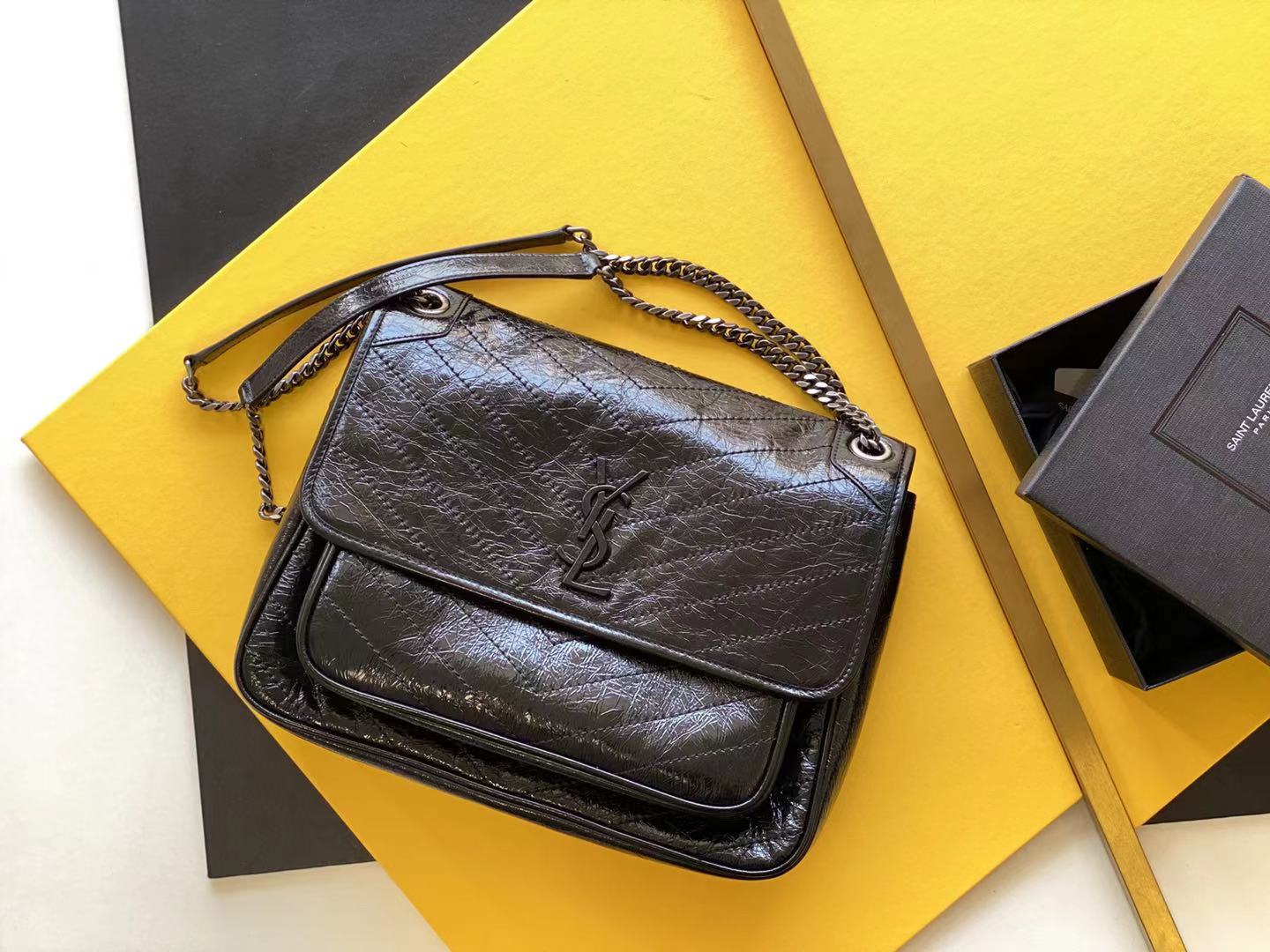Waxed Wrinkled Cowhide Large Flap Chain Bag Silver Y Logo Buckle