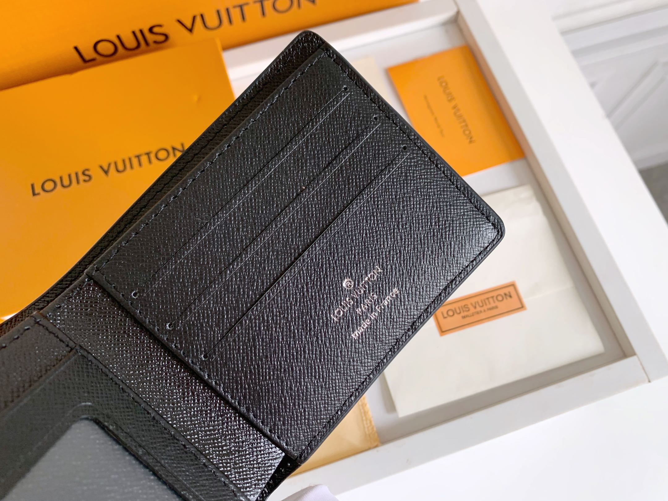 ルイ・ヴィトン 短財布 ダミエ・グラフィット