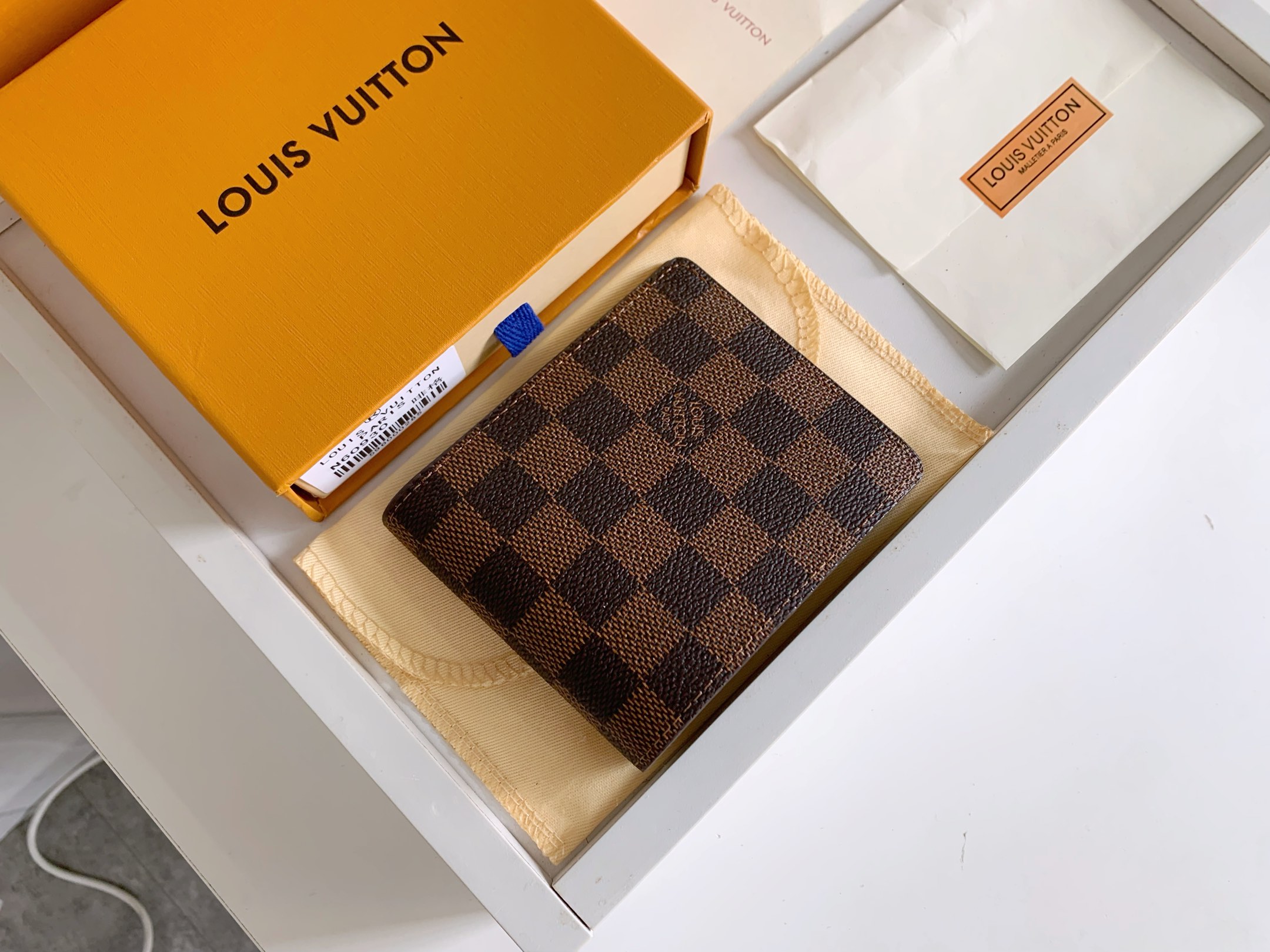 ルイ・ヴィトン 短財布 ダミエ・グラフィット デザイン