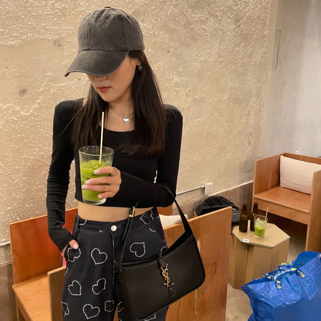 Saint laurent Ysl LE 5 À 7 平纹腋下包 657228黑色