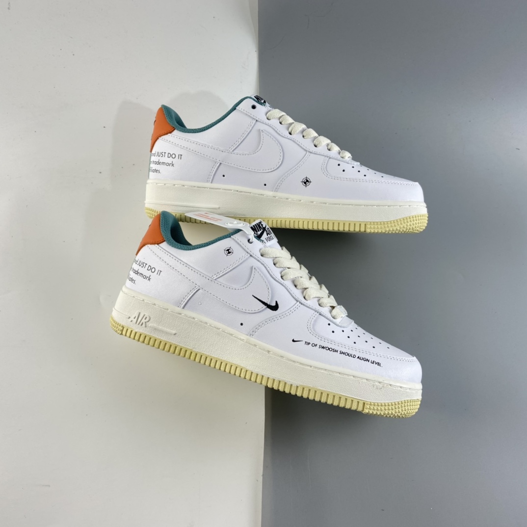 P220 NIKE Air Force 1 空军一号低帮运动休闲板鞋 DM0970-111