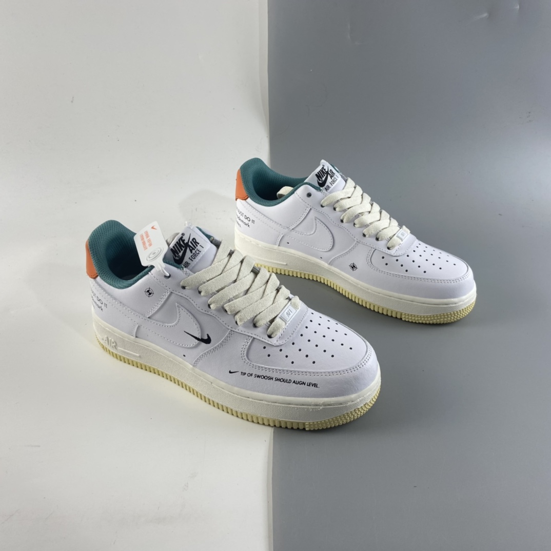 P220 NIKE Air Force 1 空军一号低帮运动休闲板鞋 DM0970-111