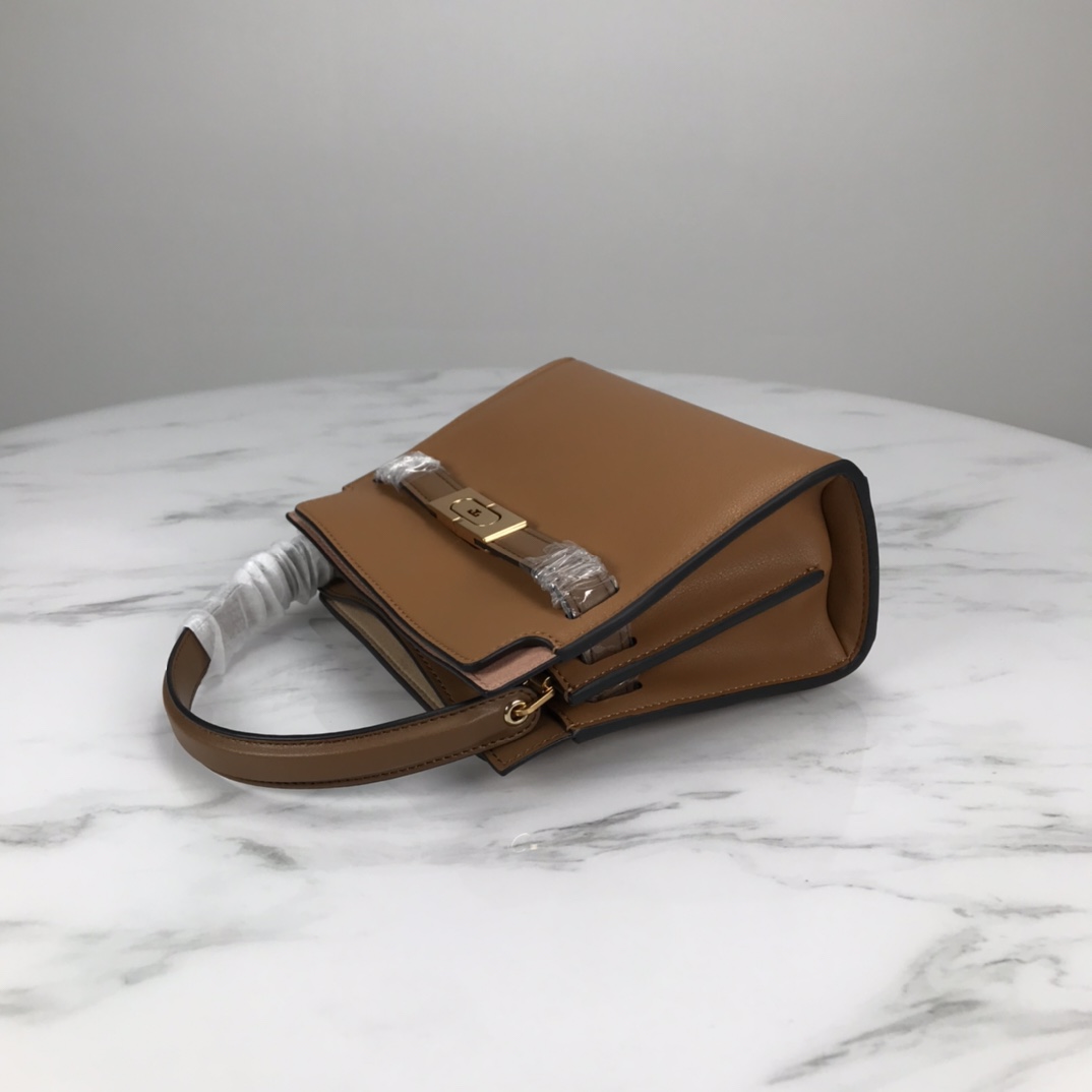 Tory Burch ～TORY BURCH LEE RADZIWILL PETITE DOUBLE BAG迷你小可爱