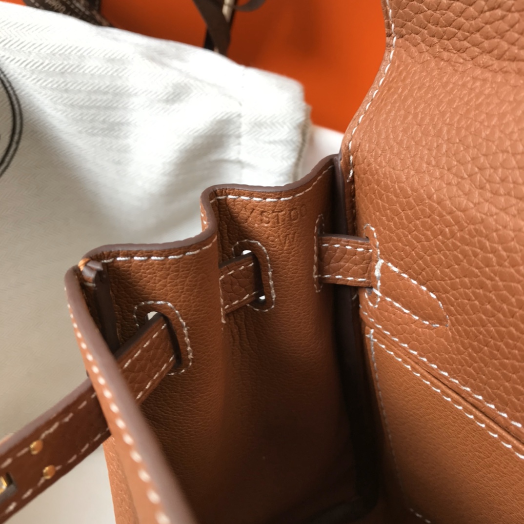 Hermès Luxury Handbag Collection 9