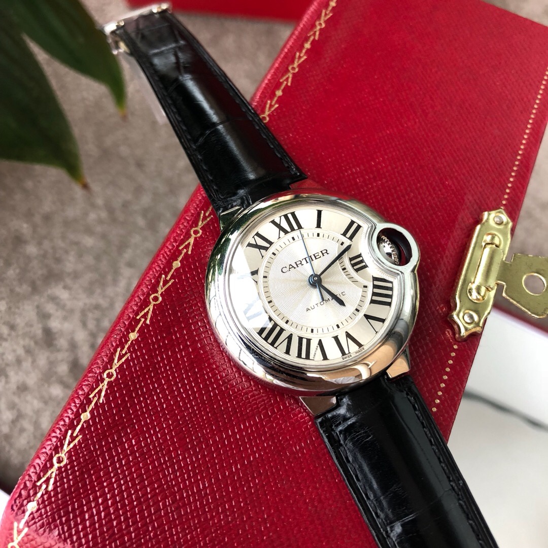 Lacoste 美洲鳄鱼皮款卡家蓝气球系列 女款36mm、33mm机械到货 配送钢带 机械表相比石英表虽然高端