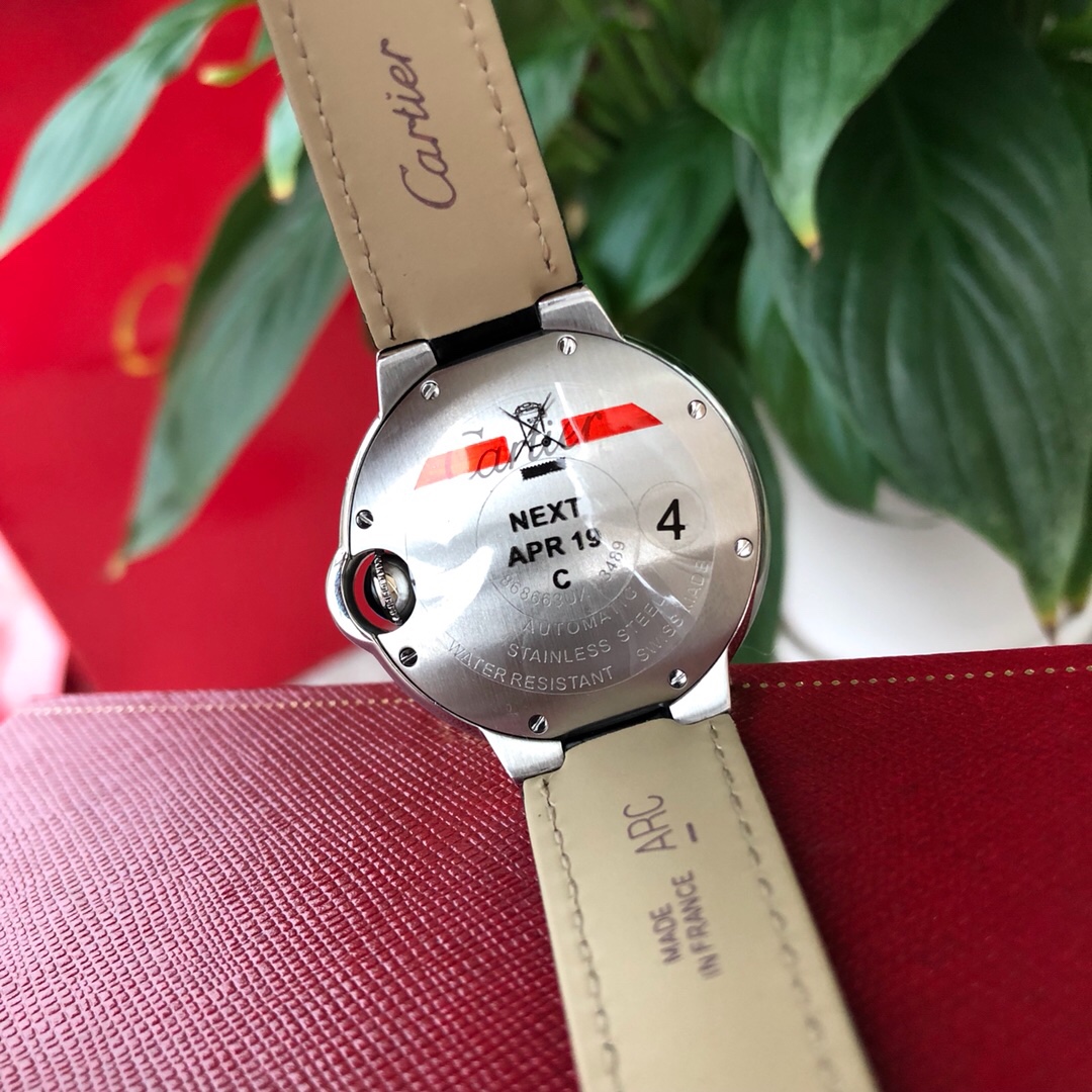 Lacoste 美洲鳄鱼皮款卡家蓝气球系列 女款36mm、33mm机械到货 配送钢带 机械表相比石英表虽然高端