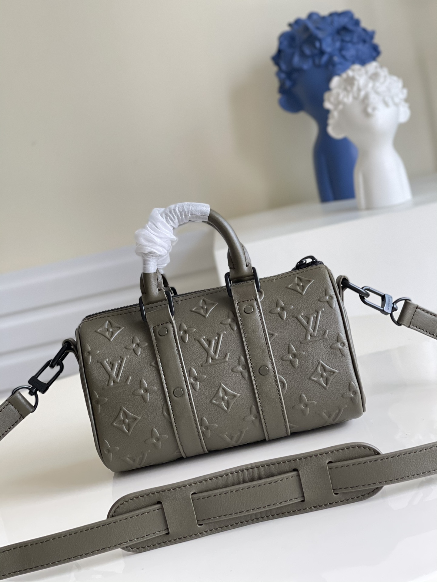 Louis Vuitton Haute Couture Classic Luxury Handbag Shoulder Crossbody 4