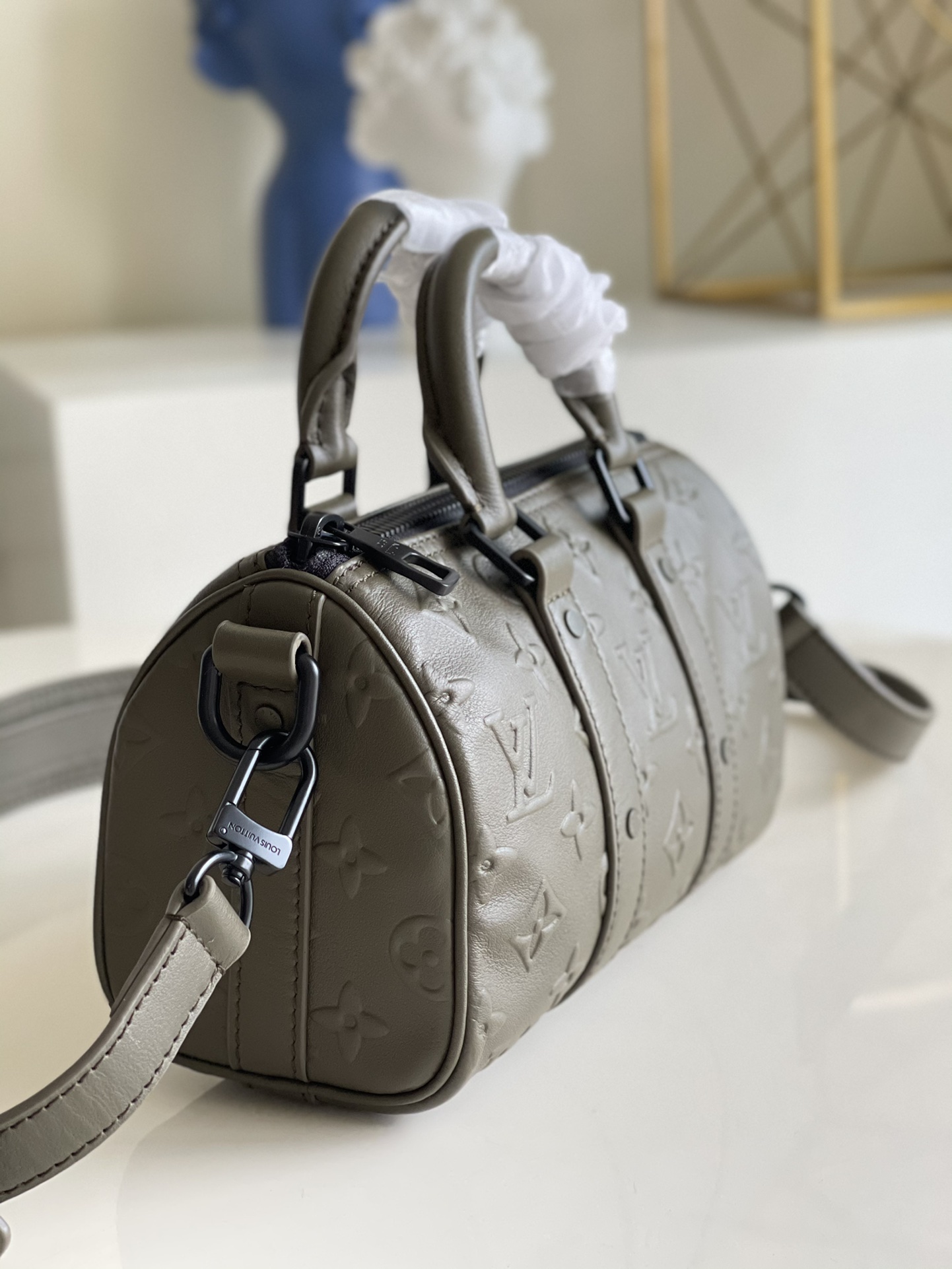 Louis Vuitton Haute Couture Classic Luxury Handbag Shoulder Crossbody 3